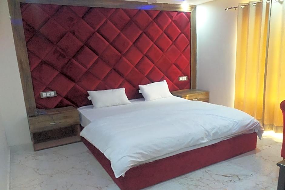 Capital O Hotel Pavani Inn – Haridwar, WV