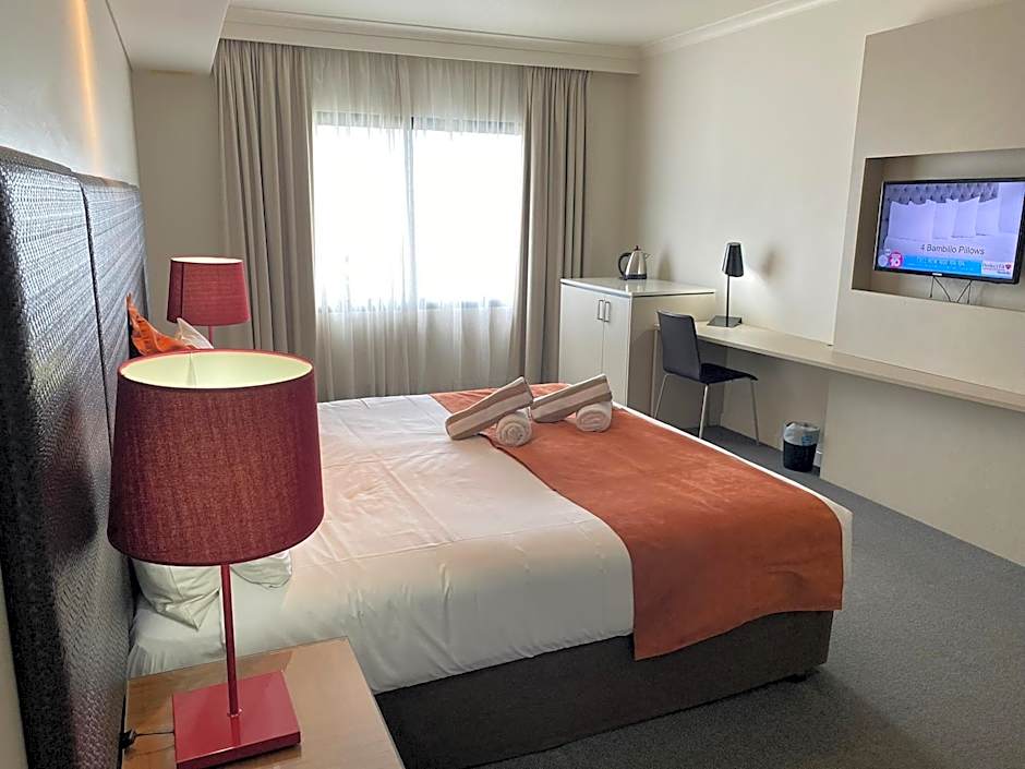 Darwin Esplanade Central Official