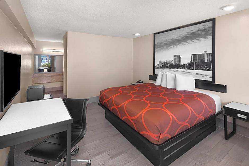 Super 8 by Wyndham Biloxi at the Beach