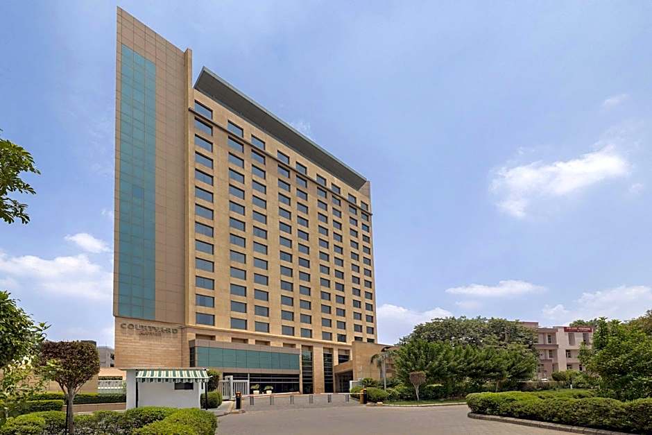 Courtyard by Marriott Gurugram Downtown