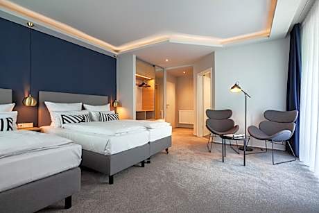 Family Room (4 Adults)