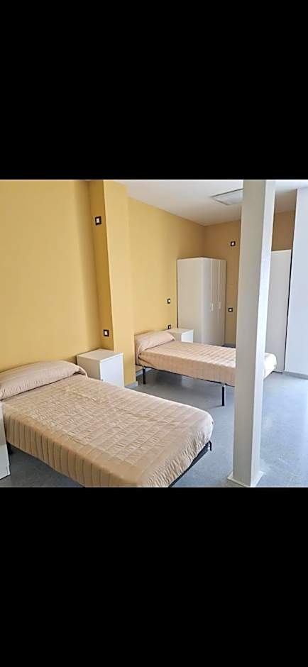 Albergue turistico Alcuescar vía de la plata