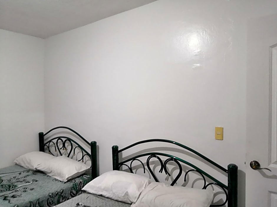 Hostal Maple