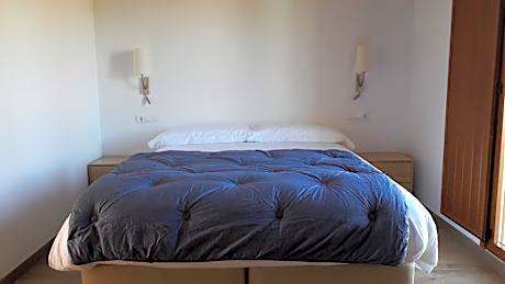 Suite with Mountain View