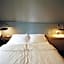 Saint SHERMIN bed breakfast & champagne