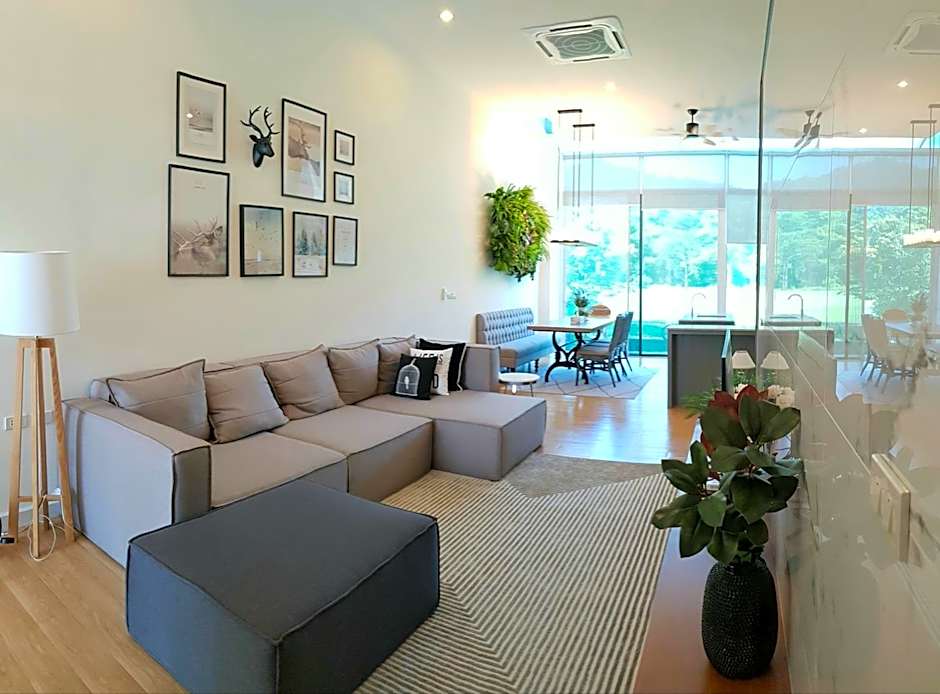 The Midst@ Royal hills Nakornayok