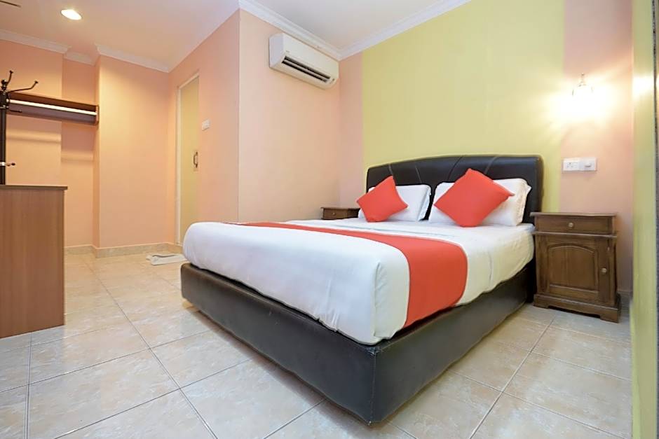 OYO 892 Hotel Grand Nadia