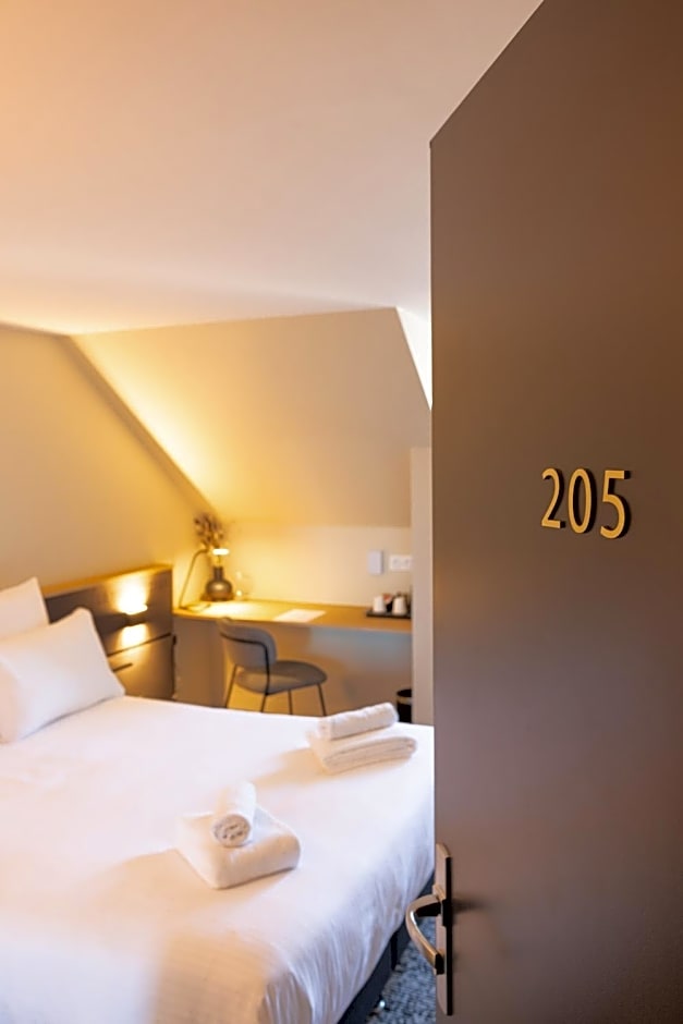 Logis Hôtel & Restaurant Le Vert Bocage