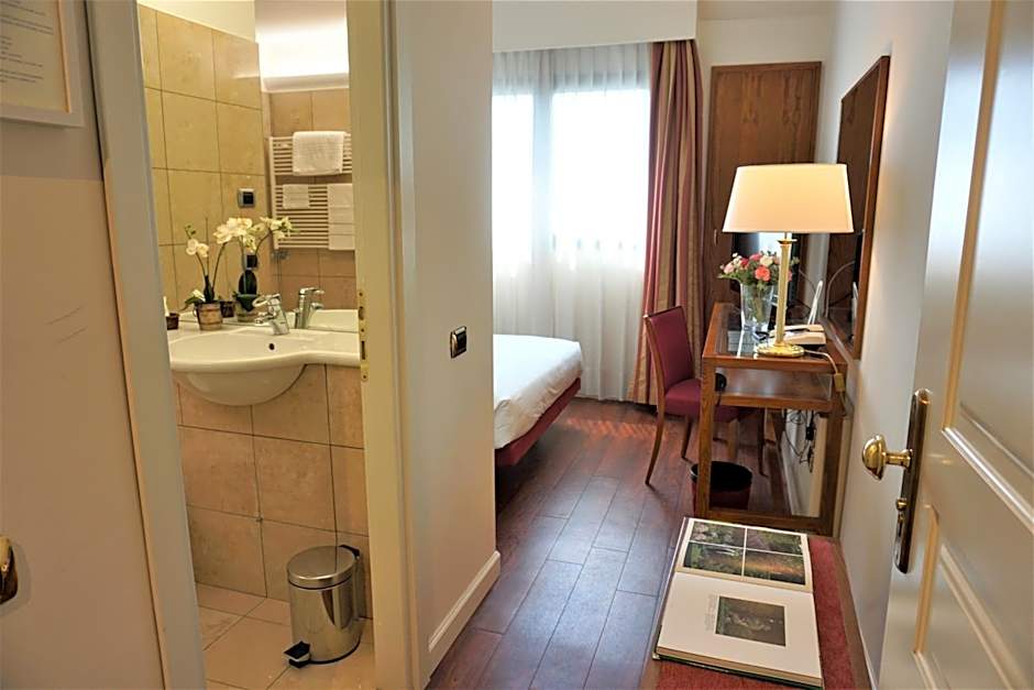 Delta Hotel Apartments