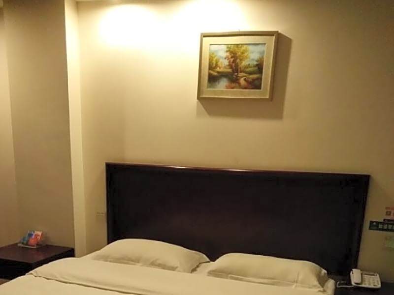 GreenTree Inn Huainan Tianjiaan District Wanda Plaza Express Hotel