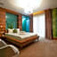 Golden Pars Hotel
