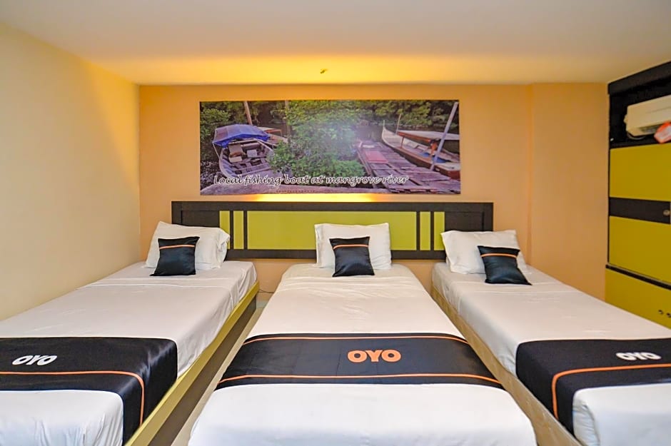 OYO 2487 Sampurna Jaya Hotel