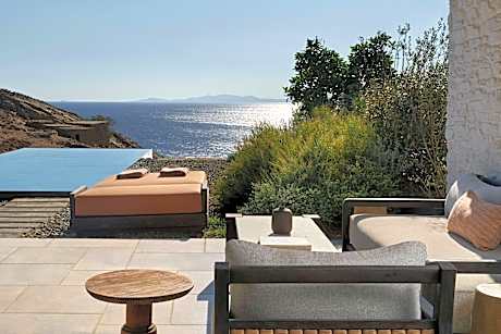 Grand Private Pool, 2 Bedroom Suite, Bedroom 1: 1 King, Bedroom 2: 2 Twin, Sofa Bed, Sea View
