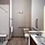 Holiday Inn Express and Suites Lockport By IHG