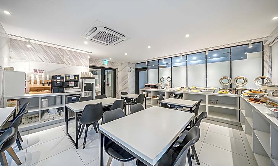Daegu Dongseongro Hotel Labella