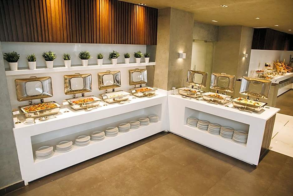 Pyramisa Cairo Suites & Casino Hotel