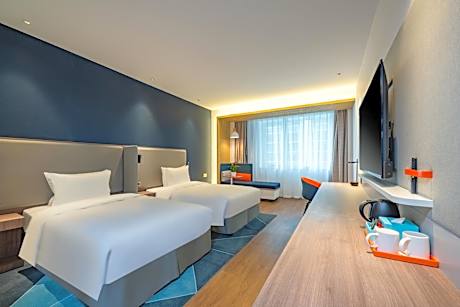 Standard Twin Room with City View