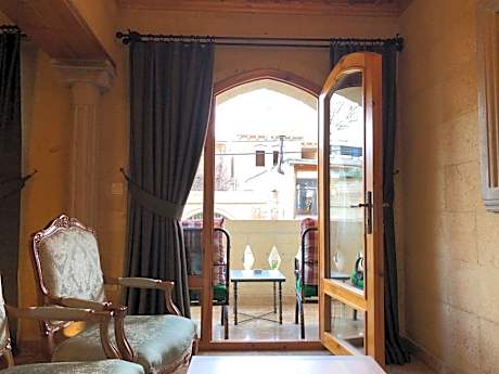 Junior Suite with Balcony