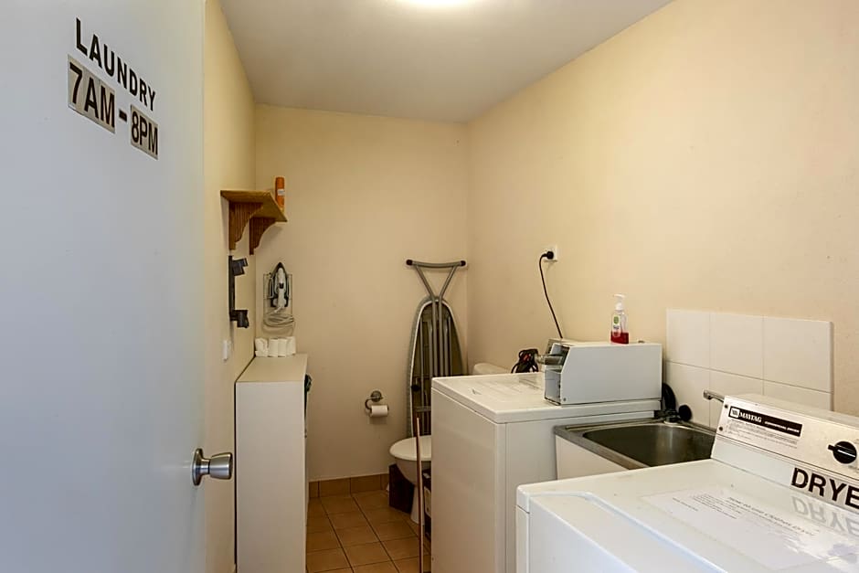 Sunlit Waters Studio Apartments