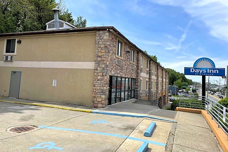 Days Inn by Wyndham Jersey City