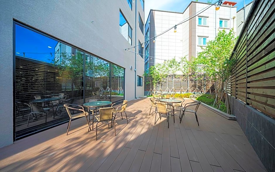 Andong Brown Dot Pungsan branch