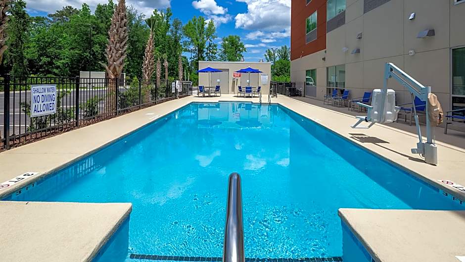 Holiday Inn Express & Suites Latta By IHG
