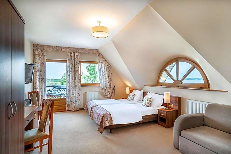 Łabędź Hotel Karczma