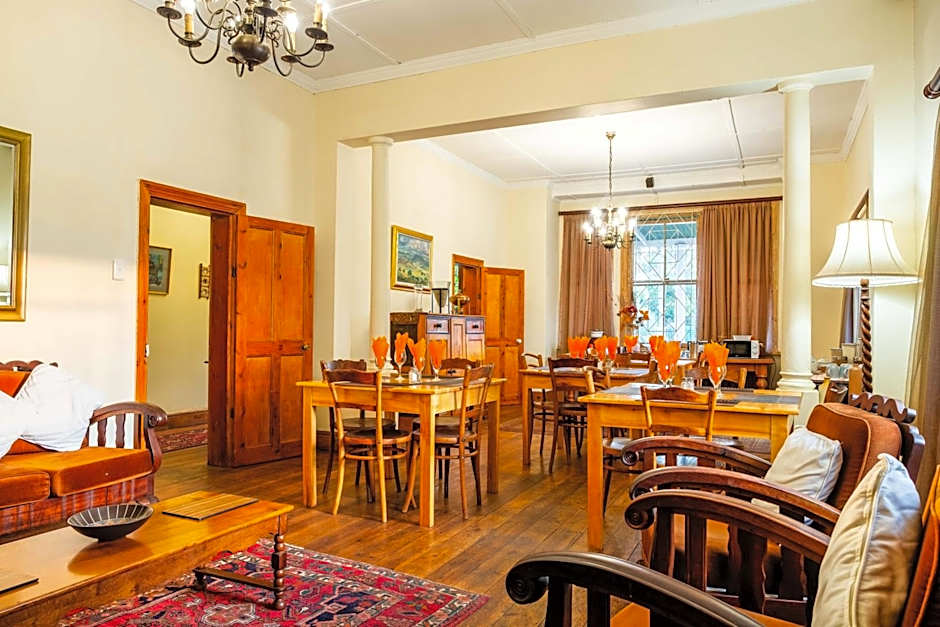 Karoo Ouberg Guest Lodge