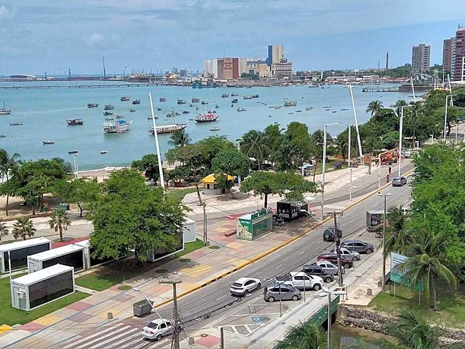 Apto Beira Mar 2102