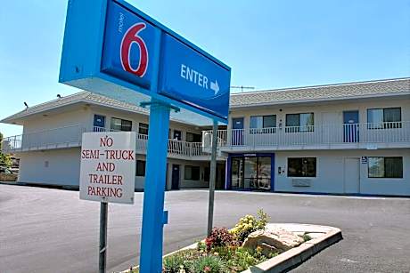 Motel 6-Atascadero, CA