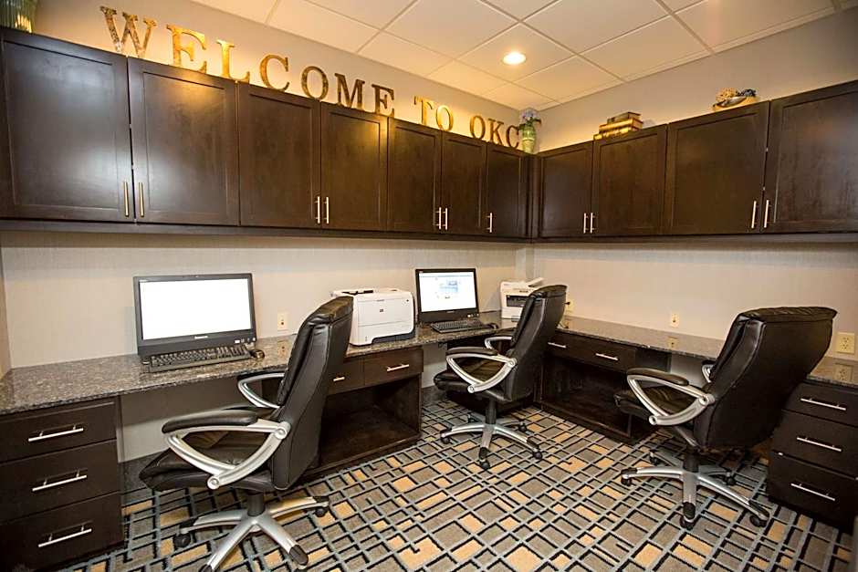 Hampton Inn By Hilton & Suites Oklahoma City Airport