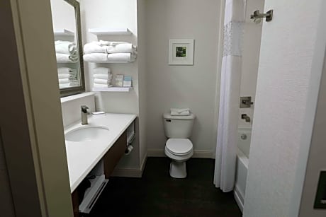 2 Queen Beds Nonsmoking