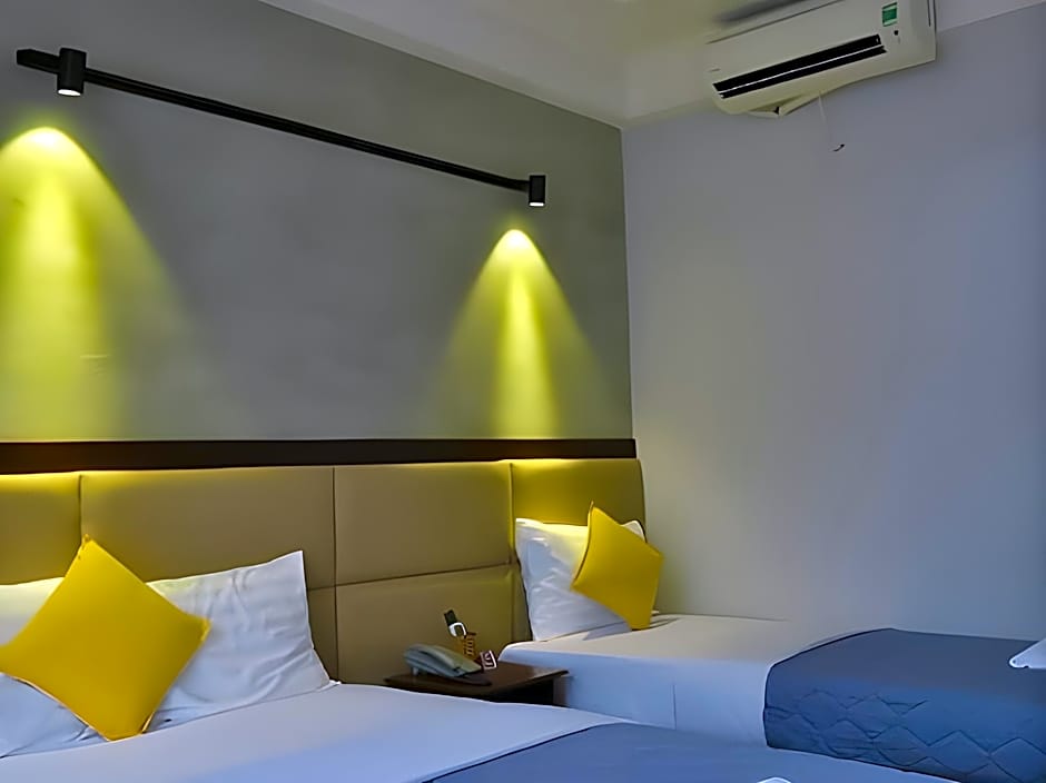 Giang Son 1 Hotel