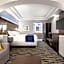 Days Inn & Suites by Wyndham Houston Hobby Airport