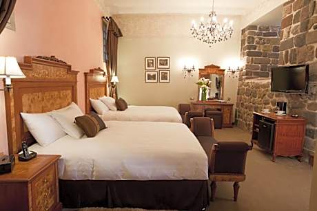 Junior Suite Room with Internal View - 2 Queen Beds