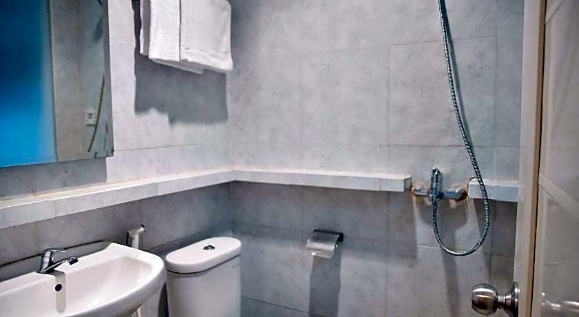 Tuju Abuserin Syariah