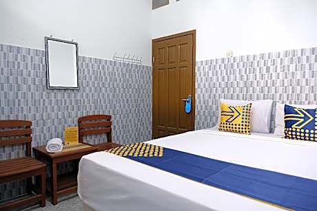 Hotel O Penginapan Annisya Near SMA Negeri 2 Mataram