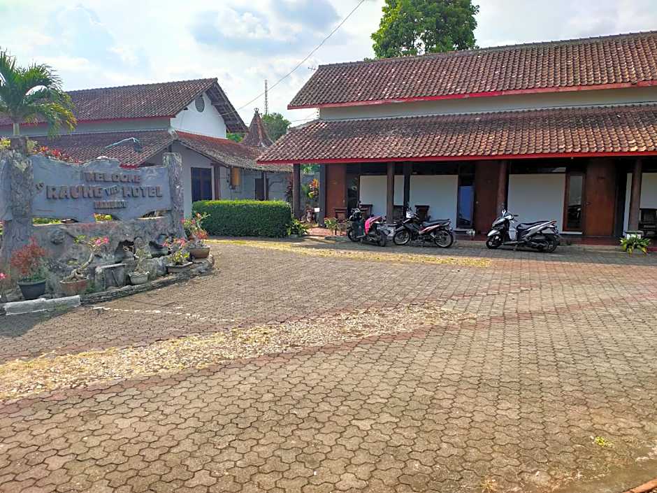 SPOT ON 2465 Hotel Raung View