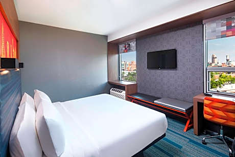 Guest Room, 1 King