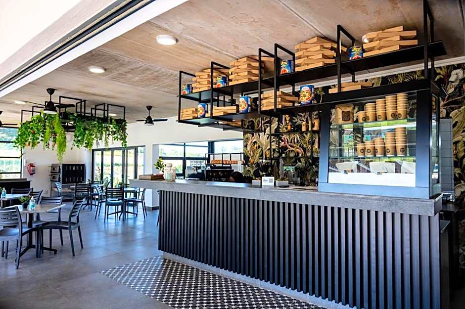 Upmarket Stunner in Ballito 360 with Inverter