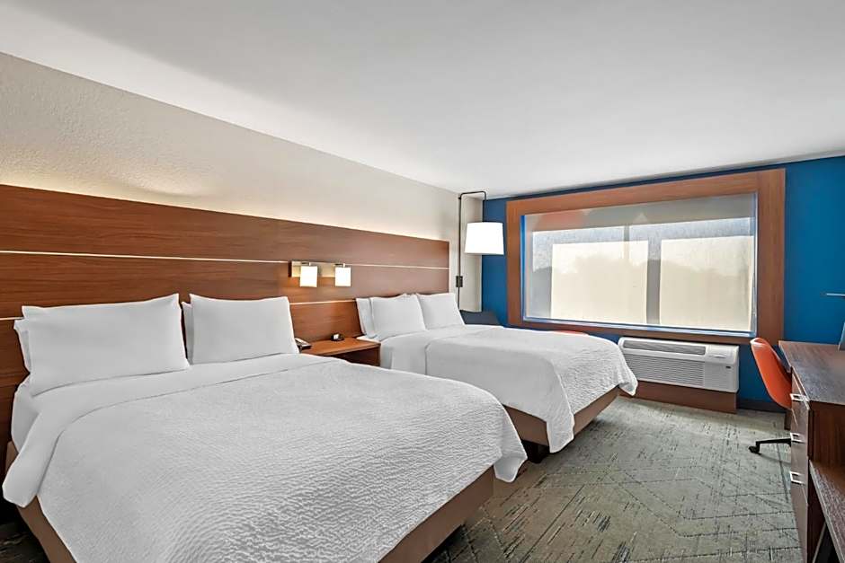 Holiday Inn Express & Suites Detroit Northwest - Livonia By IHG