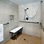 Hotel Indigo Cleveland Beachwood By IHG