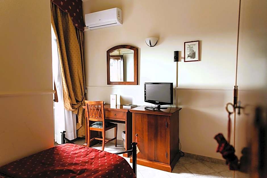 Hotel Il Cavalier D'Arpino