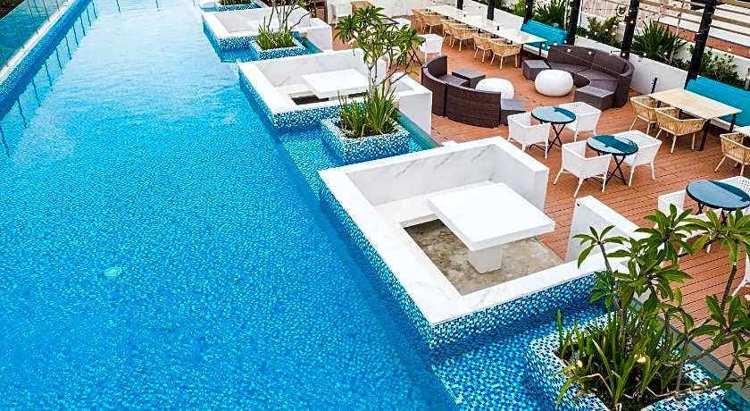 Ferra Hotel and Garden Suites