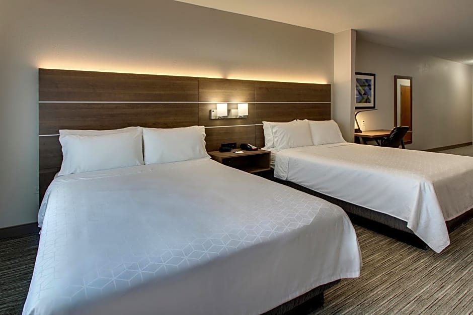 Holiday Inn Express Hotel & Suites Waukegan/Gurnee By IHG