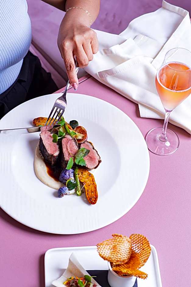 Revery Toronto Downtown, Curio Collection by Hilton