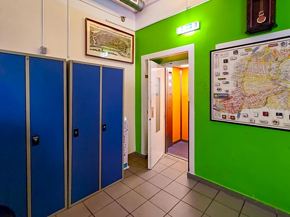 Westend City Hostel