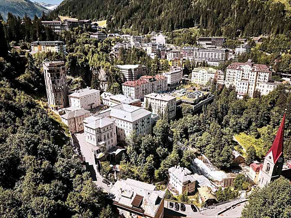 Urban Nature Bad Gastein - Badeschloss