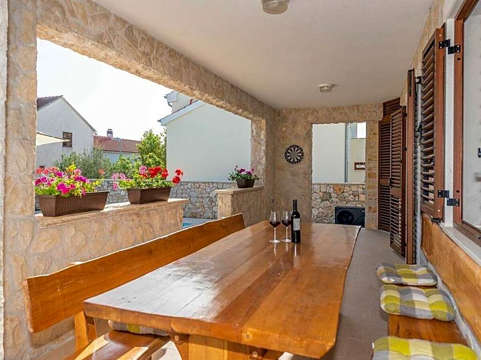 Villa Kirsten with heated pool, jacuzzi and sauna - by TA Leut Agency