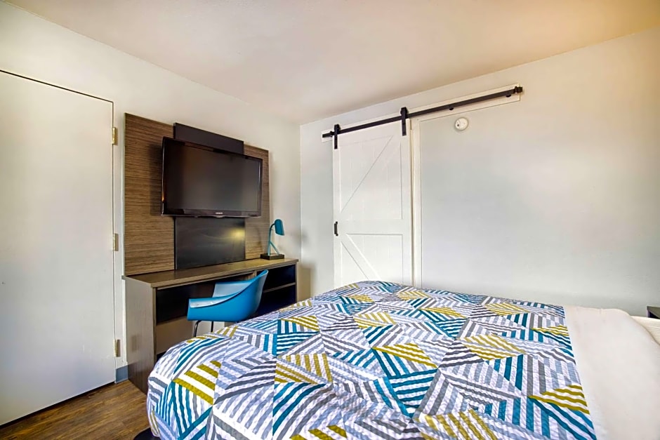 Motel 6-Jackson, MS
